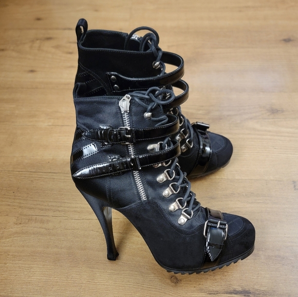 Balenciaga Mock Lace-Up & Zip-Up Ankle Booties - Picture 2 of 16